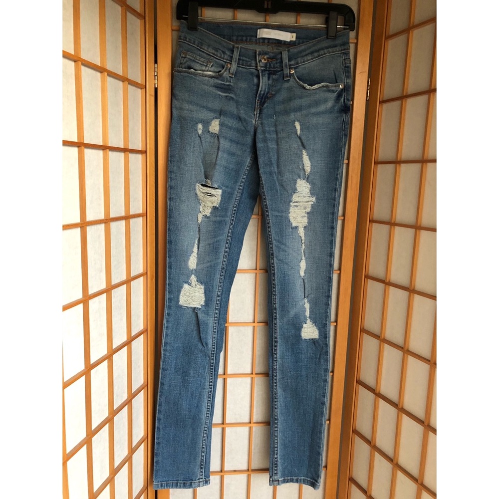 Levi’s 524 Skinny Jeans